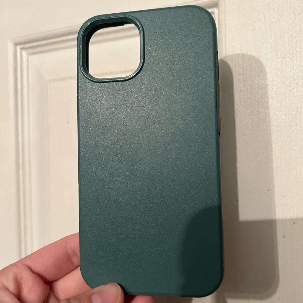 Otterbox SEE MagSafe iPhone 13 case